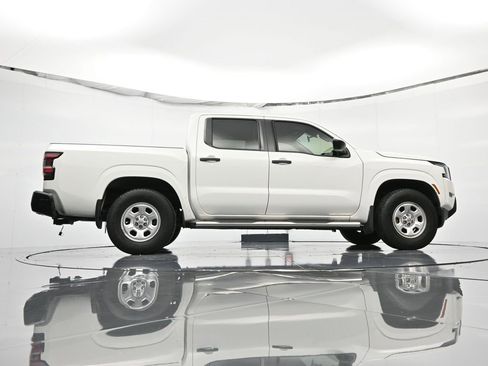 Used 2022 Nissan Frontier S w/ Technology Package image 49