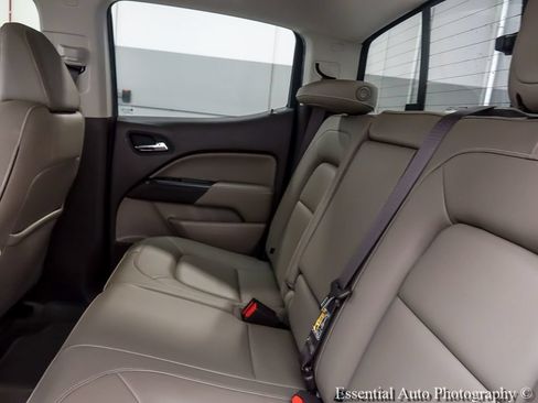 Used 2017 GMC Canyon SLT w/ Driver Alert Package AWD/4WD image 11