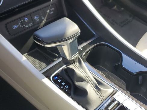 Certified 2025 Hyundai Tucson SEL FWD image 20