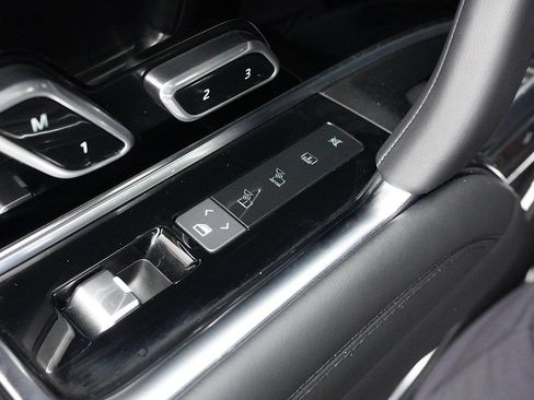 Used 2024 Land Rover Range Rover Long Wheelbase Autobiography AWD/4WD image 61