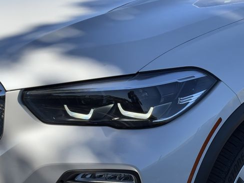 Used 2021 BMW X5 xDrive40i w/ Premium Package image 6