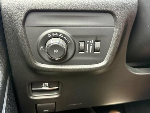 New 2026 Jeep Grand Cherokee L Limited w/ Luxury Tech Group II AWD/4WD image 30