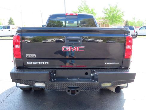 Used 2019 GMC Sierra 3500 Denali w/ Duramax Plus Package image 5