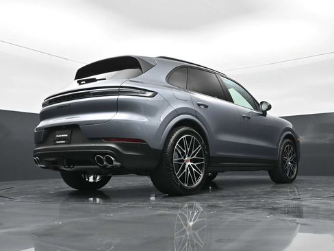 New 2026 Porsche Cayenne S AWD/4WD image 41