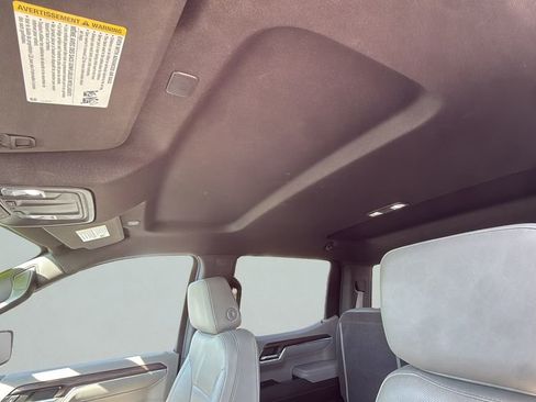 Used 2023 GMC Sierra 1500 SLT w/ SLT Premium Package image 10