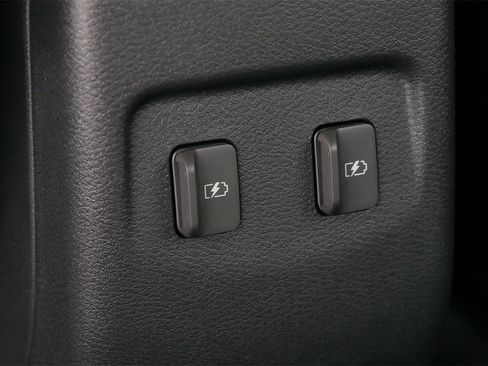 Certified 2024 Nissan Kicks SR w/ SR Premium Package image 25