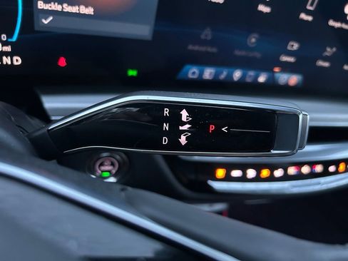 Used 2024 Cadillac Lyriq Luxury image 27