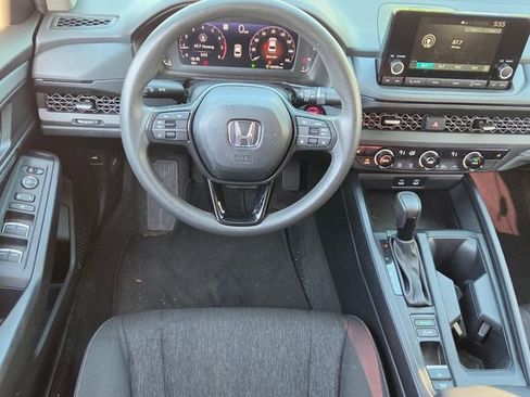 Used 2025 Honda Accord SE image 12