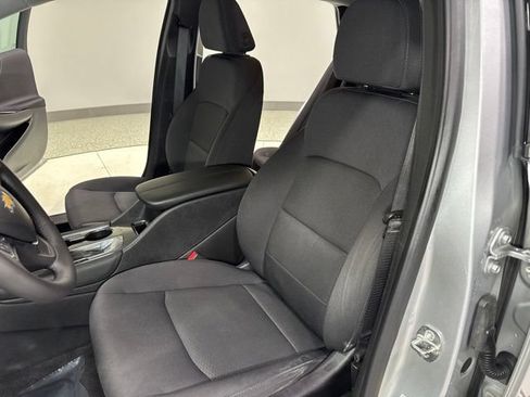 Used 2017 Chevrolet Malibu LT w/ Driver Confidence Package FWD image 13