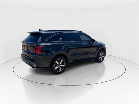 Used 2023 Kia Sorento S FWD image 8