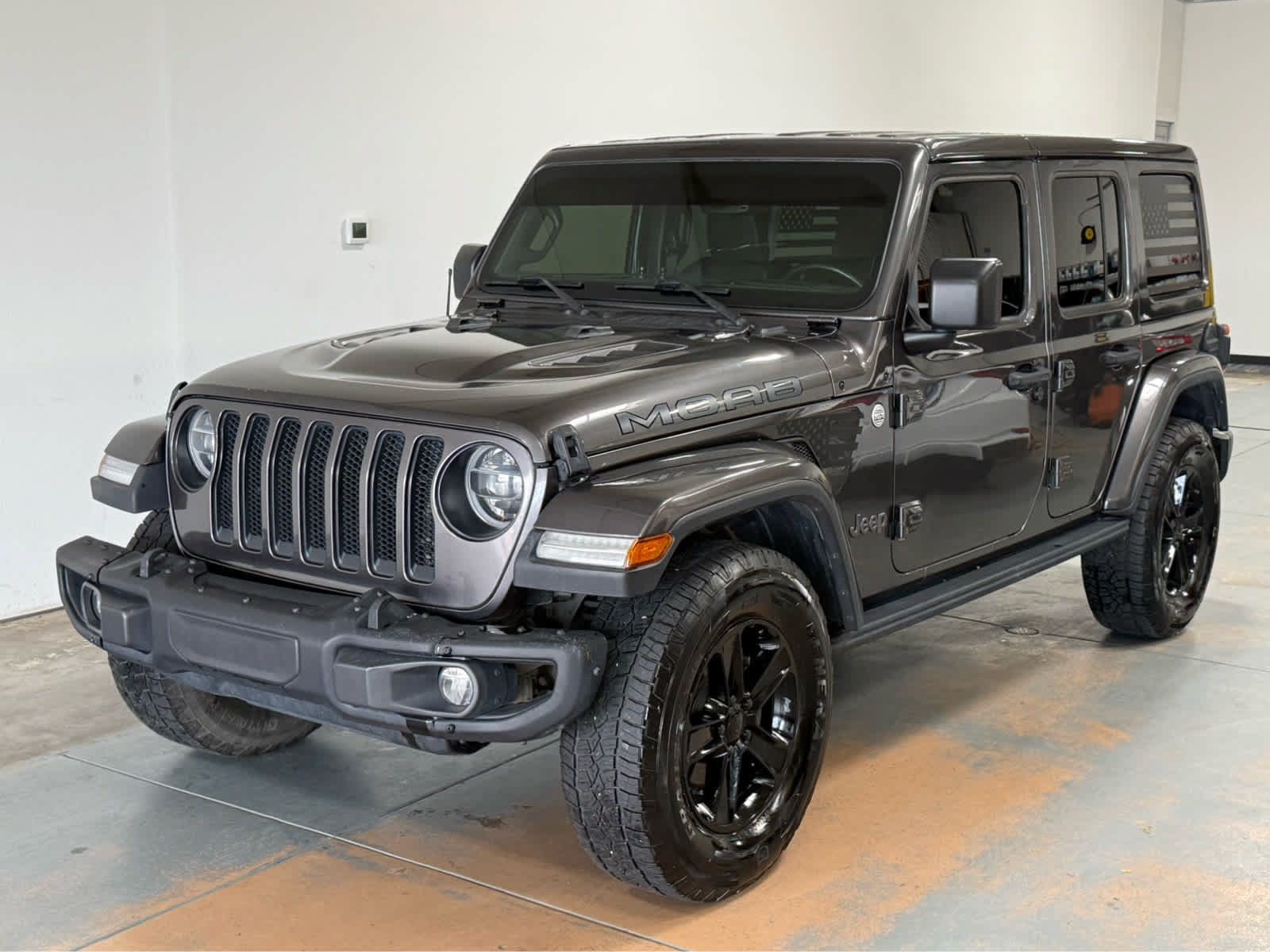 Used 2018 Jeep Wrangler Unlimited Sahara w/ Quick Order Package 24M Moab AWD/4WD image 1