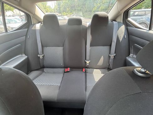 Used 2024 Nissan Versa S FWD image 33