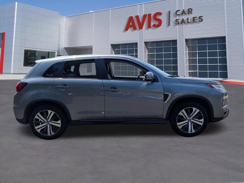 Used 2025 Mitsubishi Outlander Sport SE AWD/4WD image 5