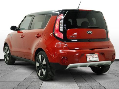 Used 2018 Kia Soul + FWD image 5