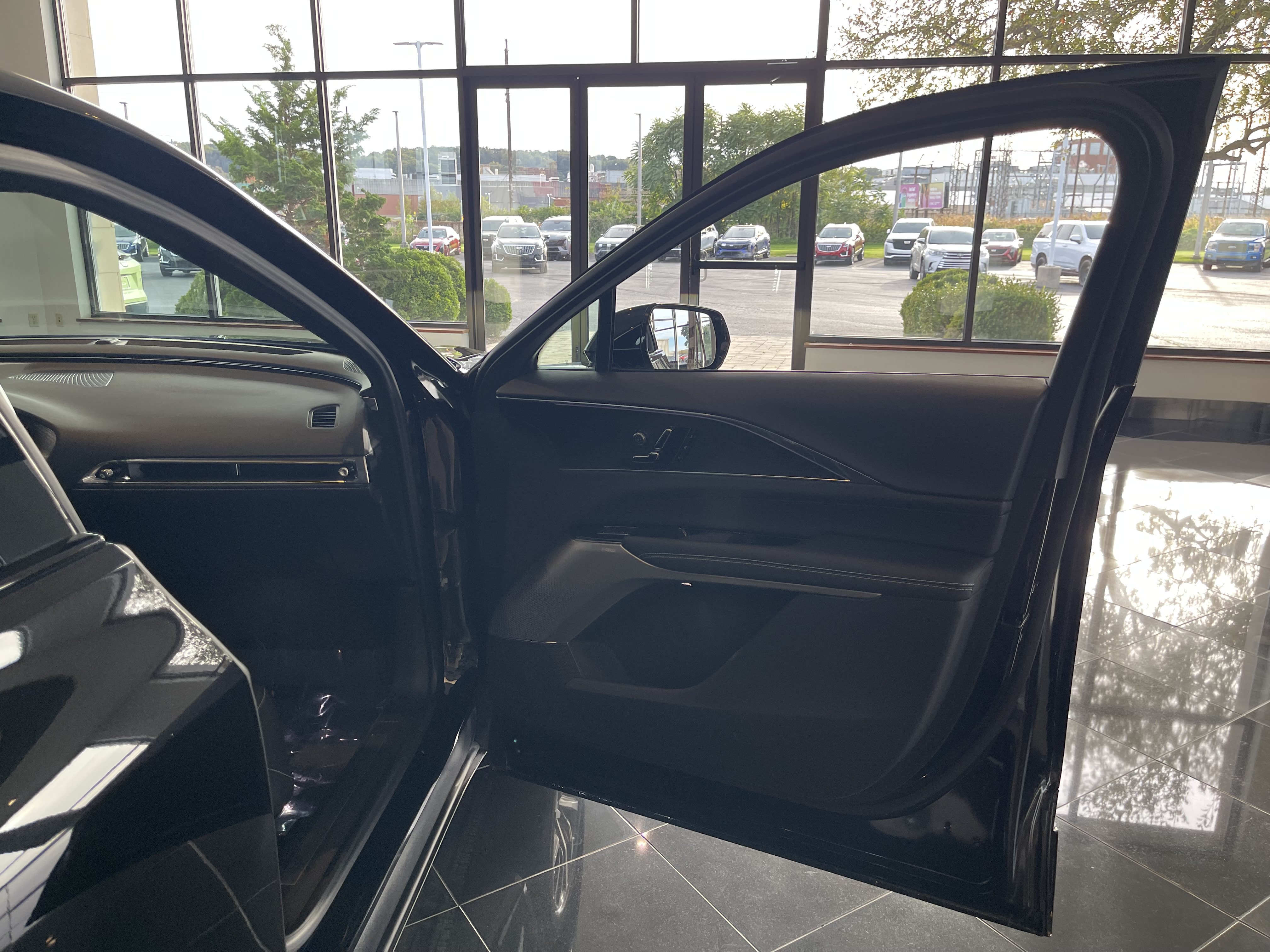Certified 2024 Cadillac Lyriq Sport AWD/4WD image 17