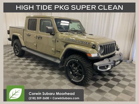Used 2025 Jeep Gladiator Sport AWD/4WD image 1