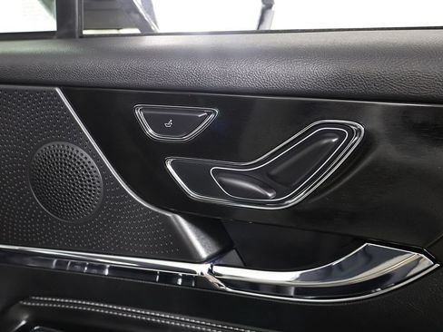 Used 2024 Lincoln Corsair AWD image 37