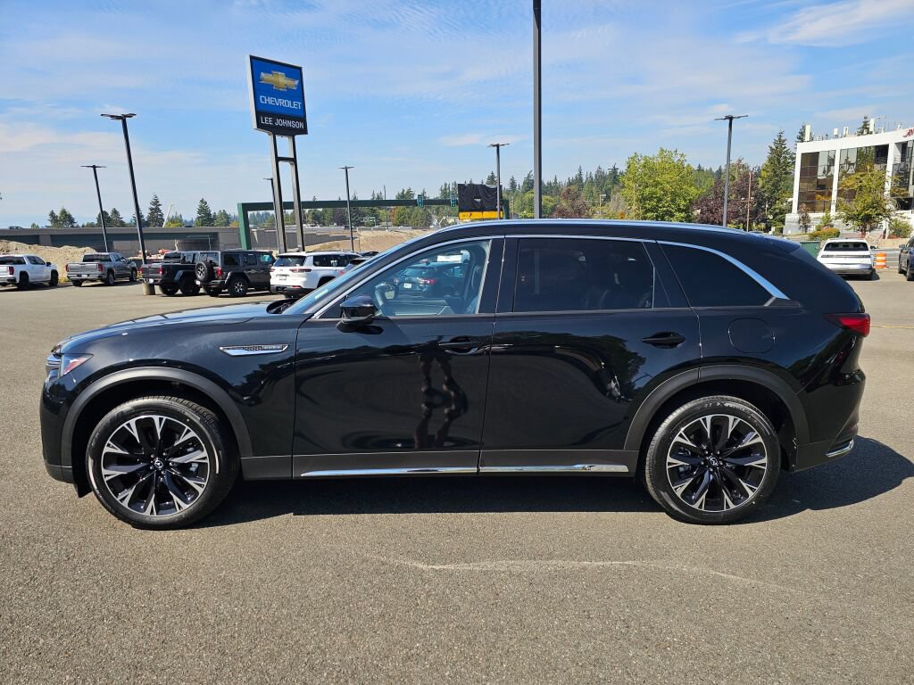 Certified 2025 MAZDA CX-90 Plug-In Hybrid w/ Premium Plus AWD/4WD image 8