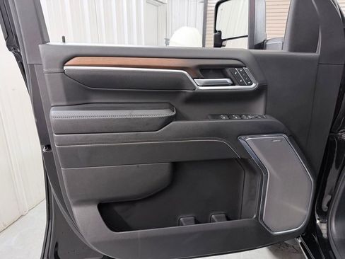 Used 2024 GMC Sierra 2500 Denali w/ Denali Reserve Package AWD/4WD image 14