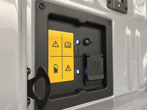 New 2025 Ford F150 Lightning Flash image 33