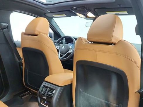 Used 2025 BMW X4 xDrive30i image 27