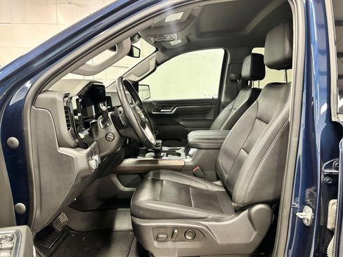 Used 2023 GMC Sierra 1500 SLT w/ SLT Premium Package RWD image 16