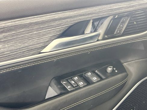 Used 2022 Jeep Wagoneer Series II image 18