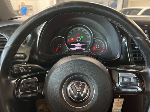 Used 2019 Volkswagen Beetle 2.0T S FWD image 34
