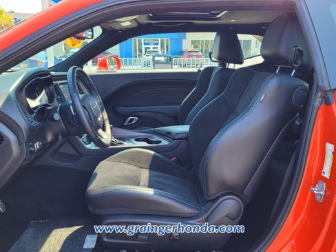 Used 2023 Dodge Challenger R/T w/ Plus Package image 10