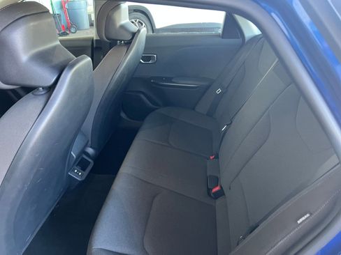 Used 2025 Kia K4 LXS FWD image 25