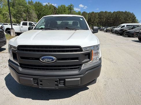 Used 2018 Ford F150 XL w/ Equipment Group 101A Mid RWD image 3