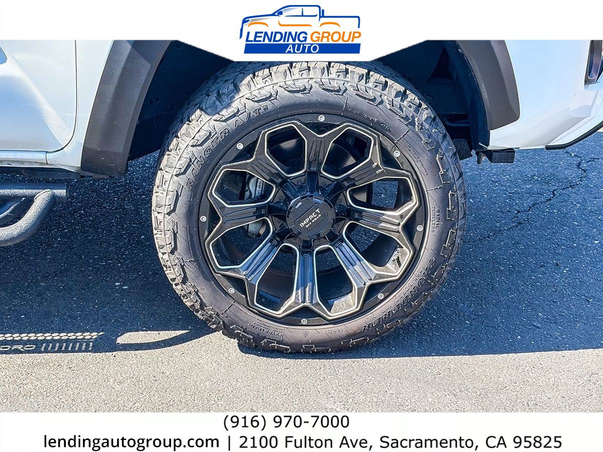 Used 2023 Toyota Tacoma TRD Off-Road RWD image 9
