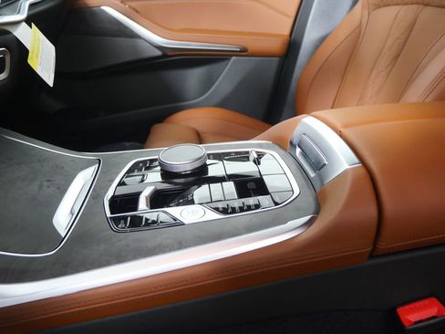 New 2027 BMW X7 xDrive40i AWD/4WD image 22