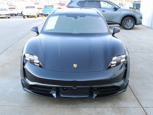 Used 2022 Porsche Taycan Turbo S image 2