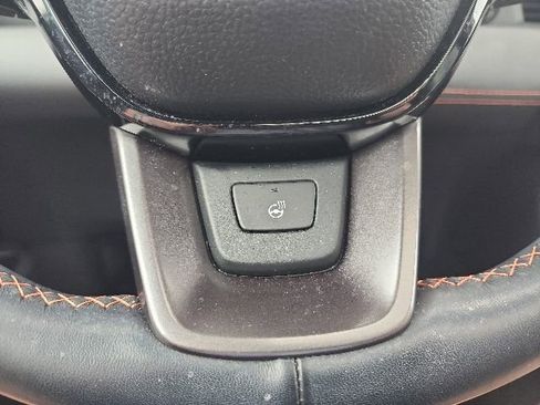 Used 2025 Honda Pilot TrailSport image 55