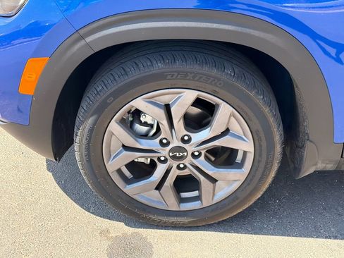 Used 2024 Kia Seltos S FWD image 11