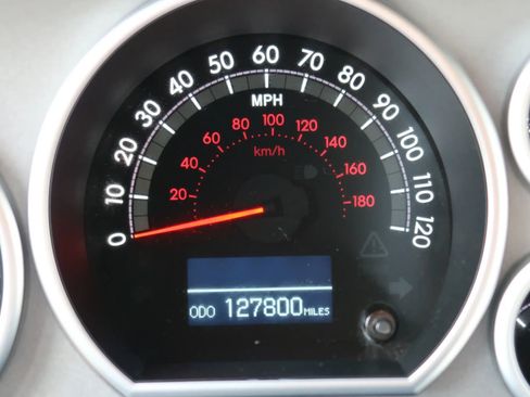 Used 2010 Toyota Sequoia Platinum image 35