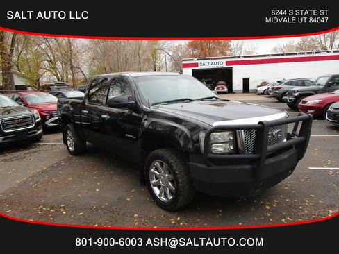 Used 2011 GMC Sierra 1500 Denali image 1