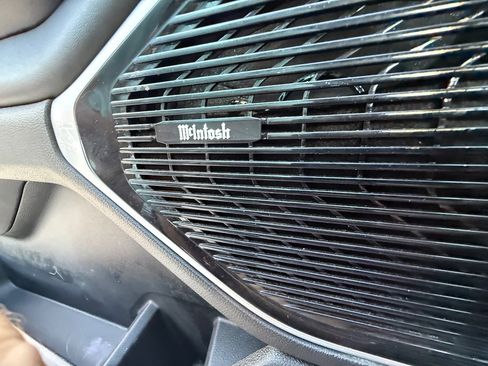 Used 2022 Jeep Wagoneer Series III w/ Premium Group I AWD/4WD image 25