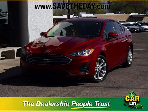 Used 2019 Ford Fusion SE FWD image 1