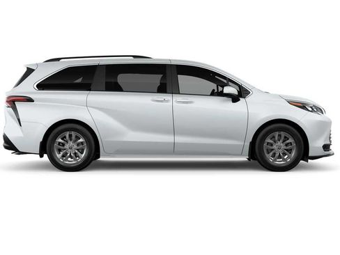 New 2026 Toyota Sienna XLE image 12