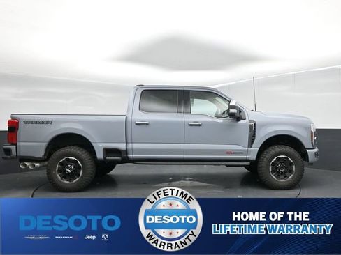 New 2026 Ford F250 Platinum w/ Platinum Plus Package AWD/4WD image 9