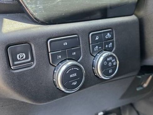 Used 2024 GMC Sierra 2500 SLE w/ SLE Convenience Package AWD/4WD image 16