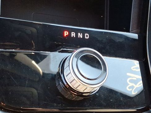 Used 2023 Jeep Grand Cherokee L Laredo image 22