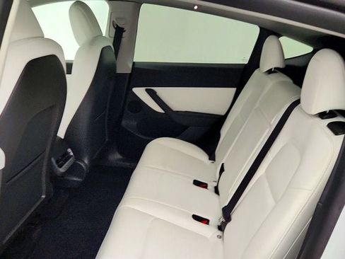 Used 2022 Tesla Model Y Performance AWD/4WD image 26