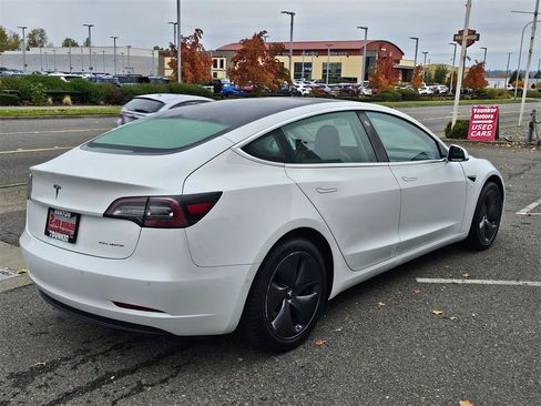 Used 2019 Tesla Model 3 Performance image 5