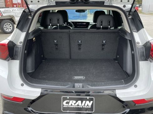 Used 2024 Buick Encore GX Sport Touring image 7