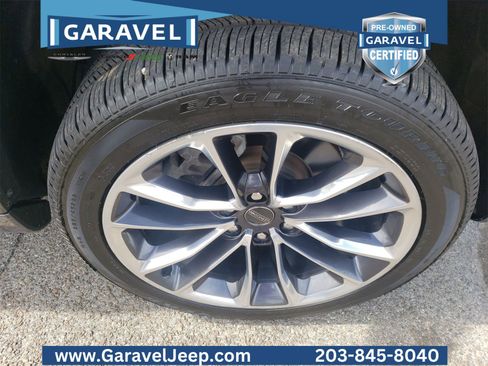 Used 2022 Jeep Wagoneer Series III w/ Premium Group I image 9