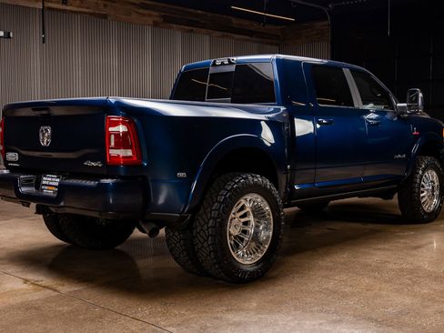 Used 2024 RAM 3500 Limited w/ Towing Technology Group image 10