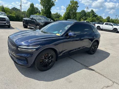 Used 2025 Genesis GV70 2.5T w/ Advanced Package AWD/4WD image 17